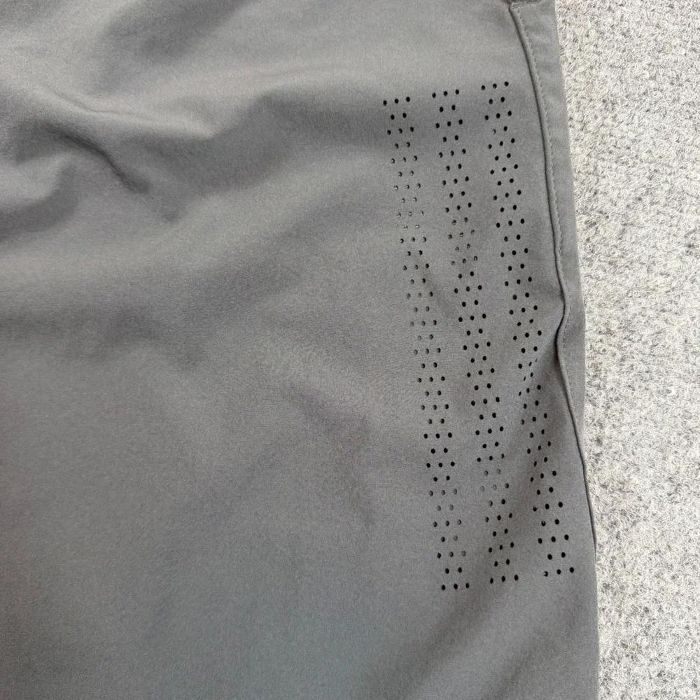 Adidas Mens Athletic Shorts Gray Elastic Waist Drawstring Pockets Size Large